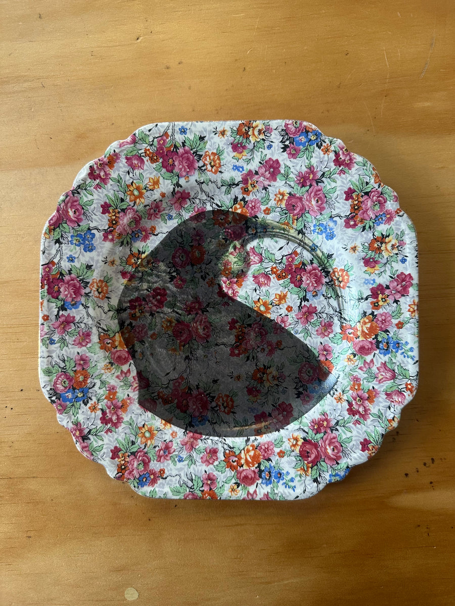 Huia On Floral