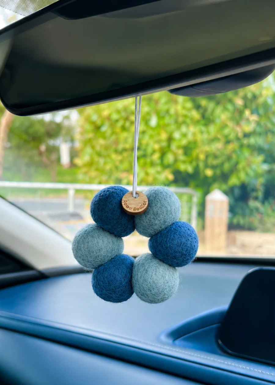 Scented Your Way Felt Freshener - Blue Wreath