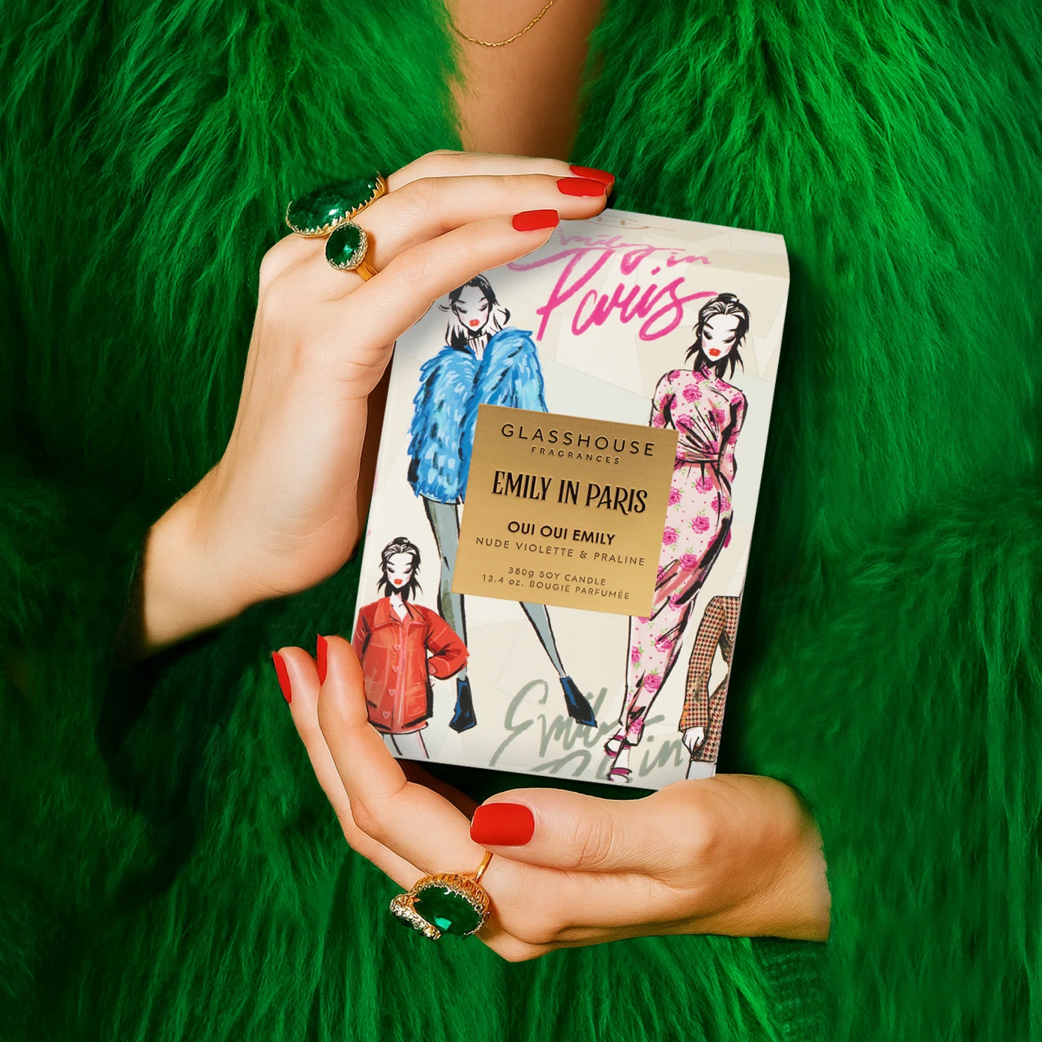 Oui Oui Emily In Paris Glasshouse Candle (Limited Edition)