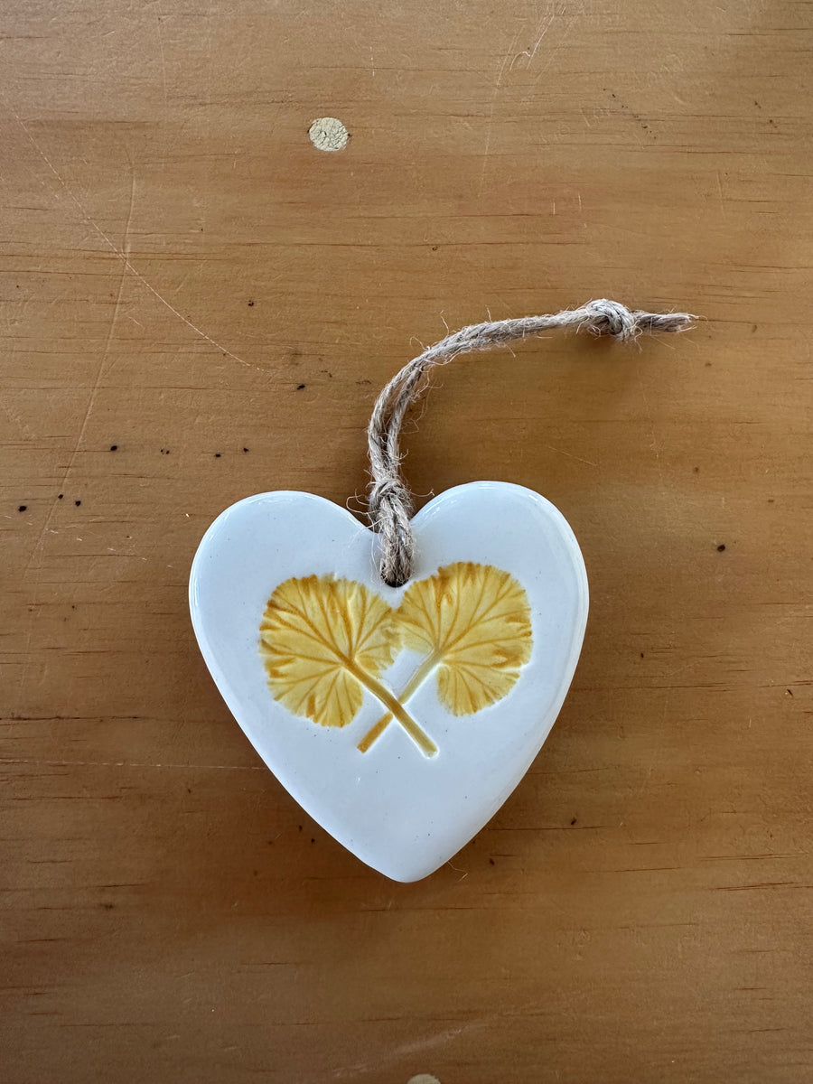 Ceramic Large Hearts, Pelargonium