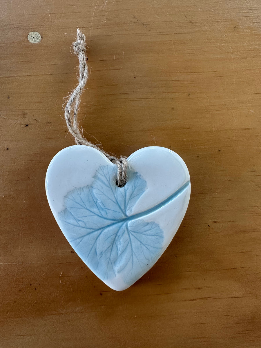 Ceramic Large Hearts, Pelargonium