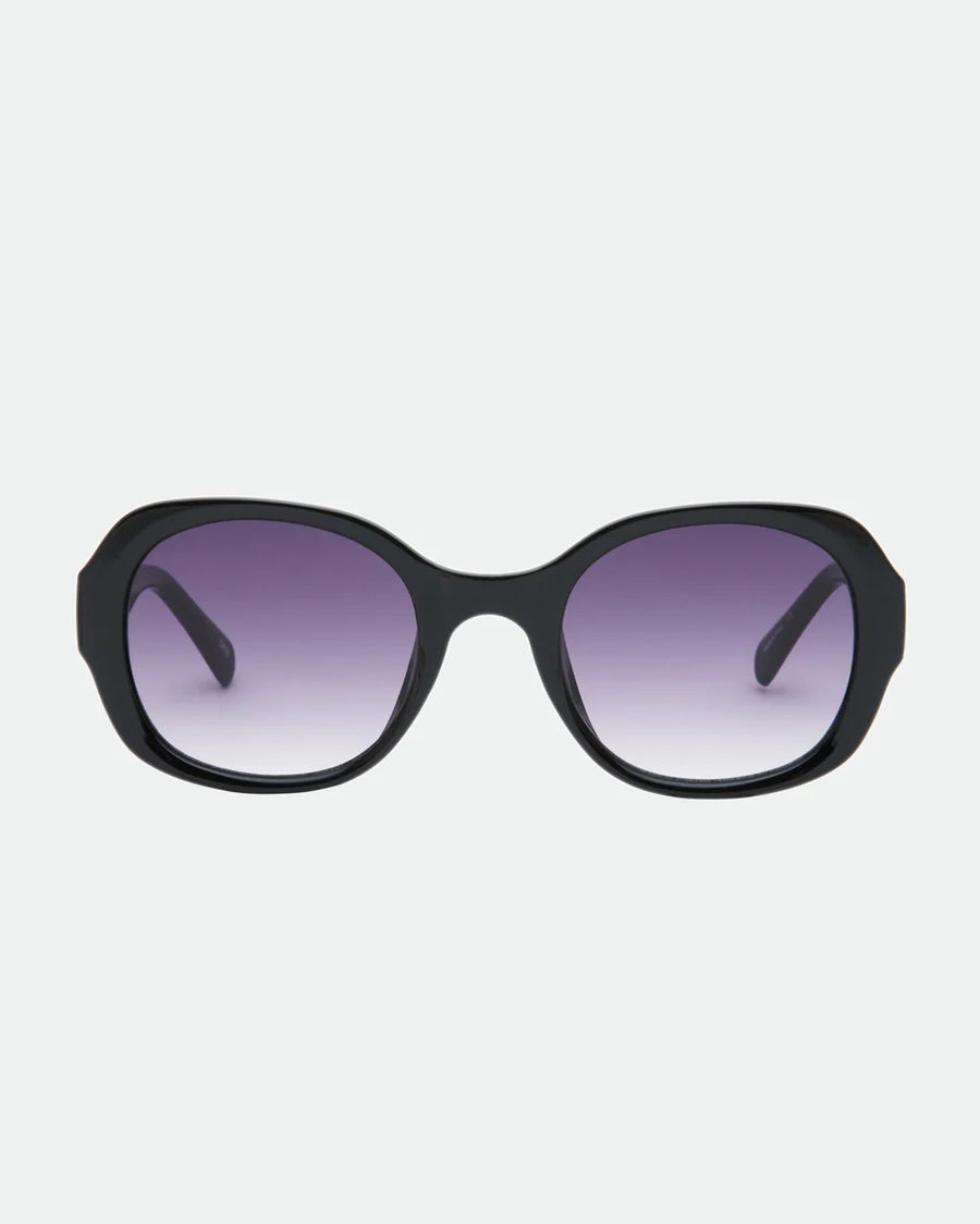 Darcy - Black/Smoke