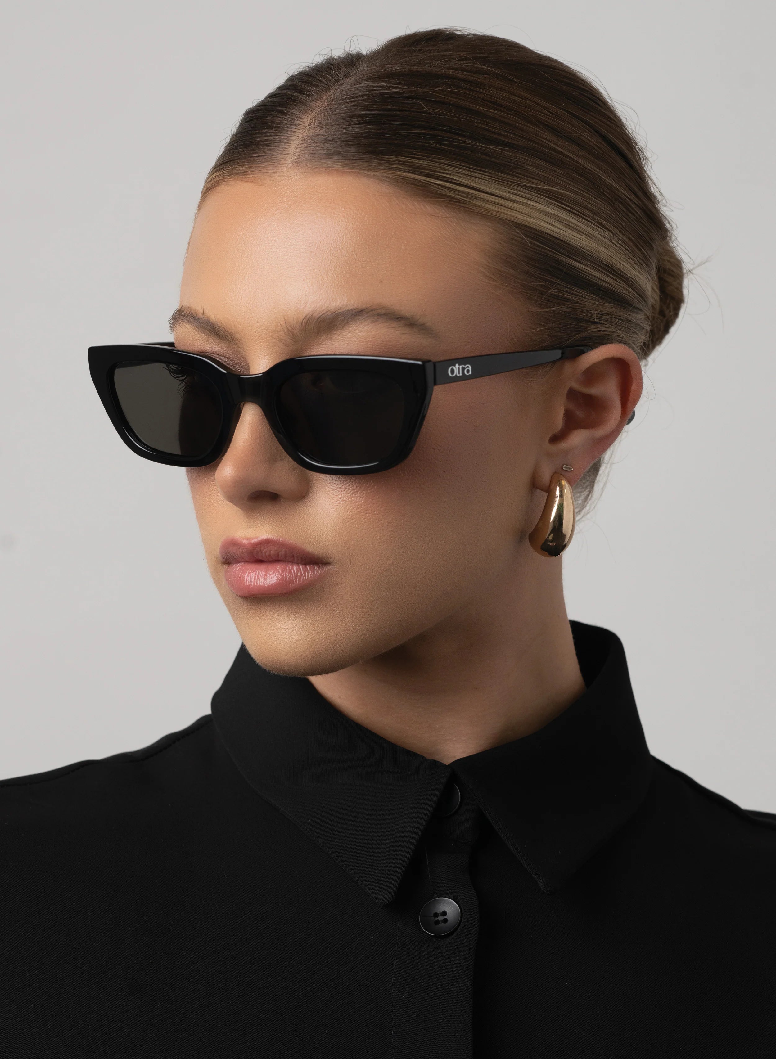Nove - Black