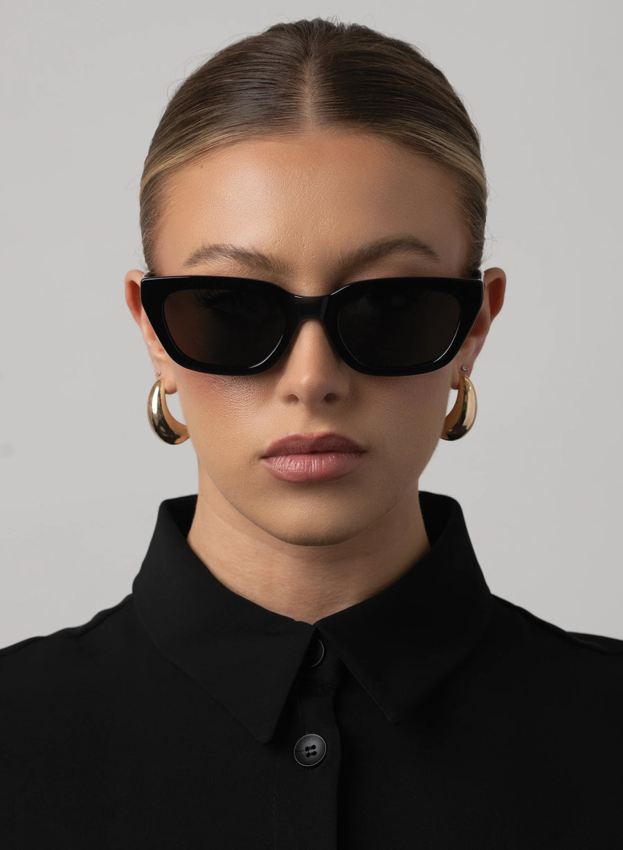 Nove - Black